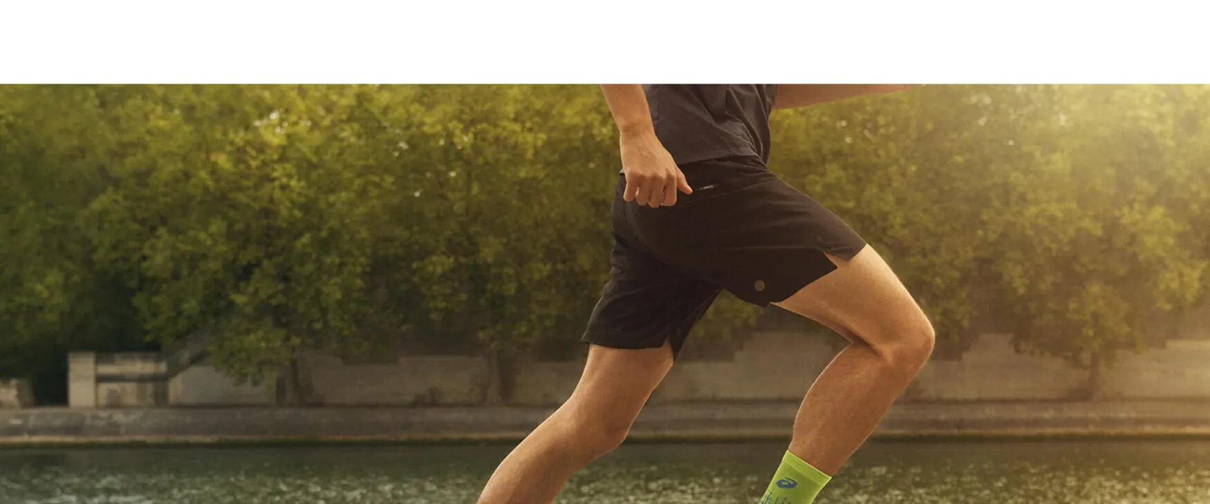 asics Novablast 4 Lifestyle on foot running