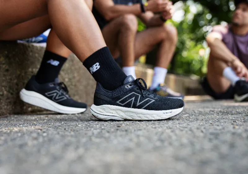 New Balance 860 V1 4th being worn by a model
